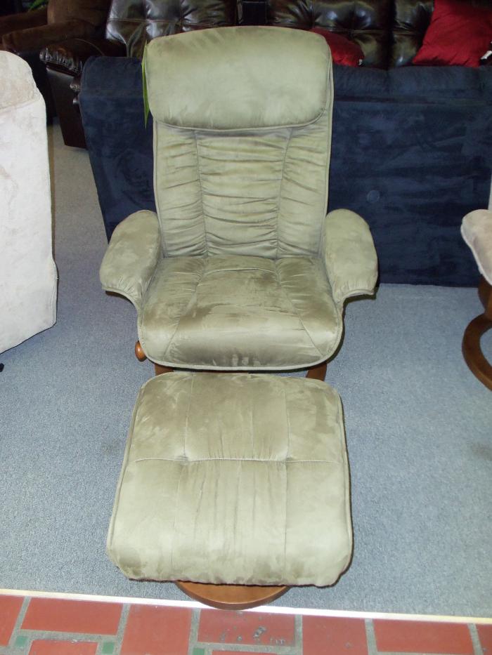 Mac Motion Sage Recliner and Ottoman 001546 WAS: $469.99,Ashley