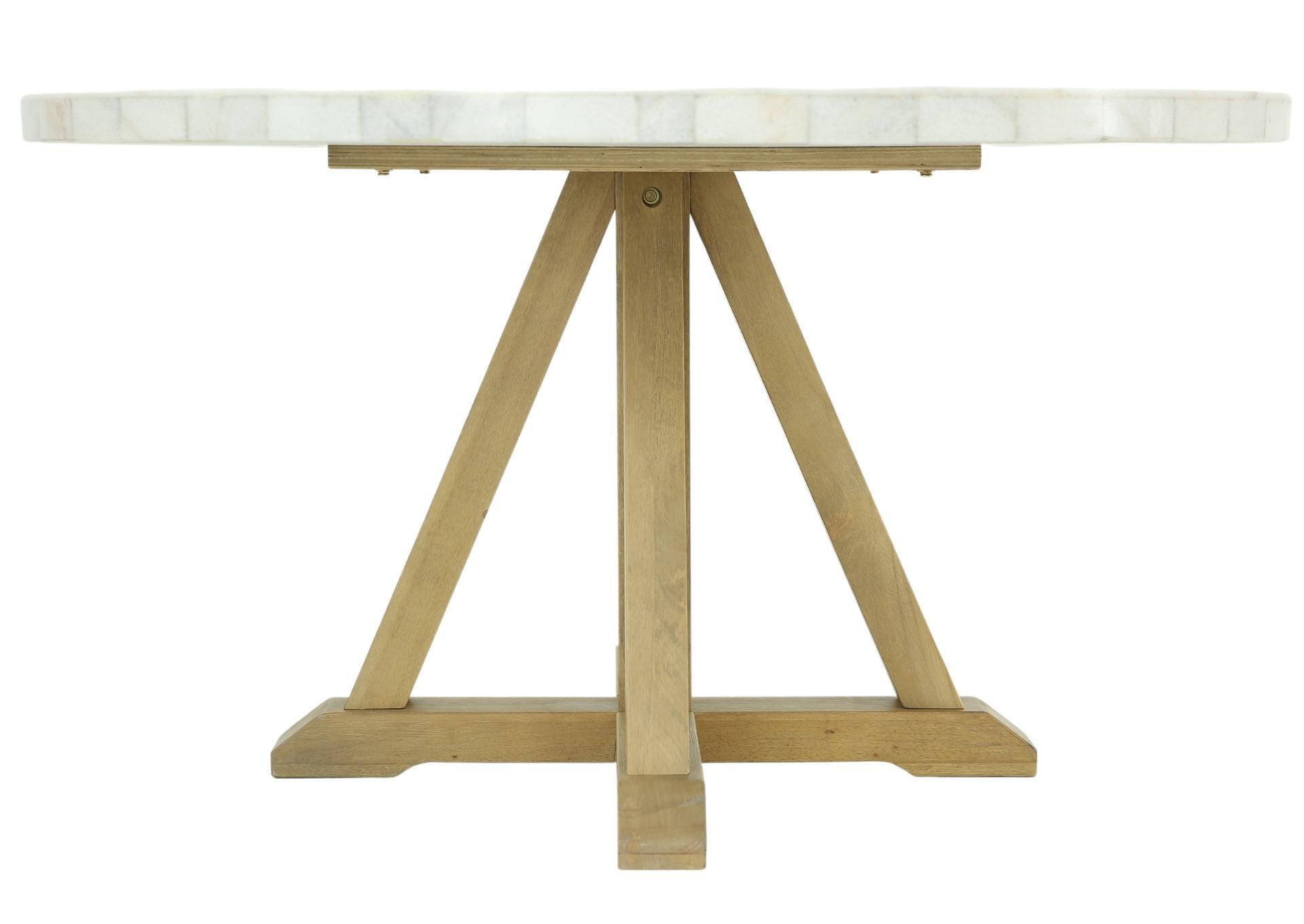 LAKEVIEW ROUND DINING TABLE