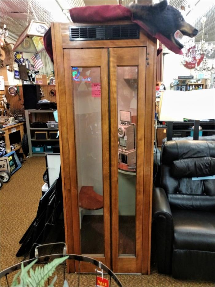 Vintage Phone Booth,Pre-Owned Furniture