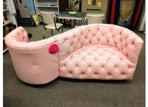 Image for Vintage Pink Kissing Couch