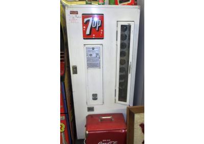 Image for Vintage 7-Up Vending Machine