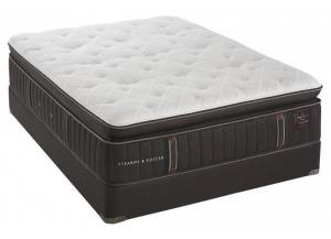 Stearns & Foster Queen Lux estate reserve plush pillow top mattress 