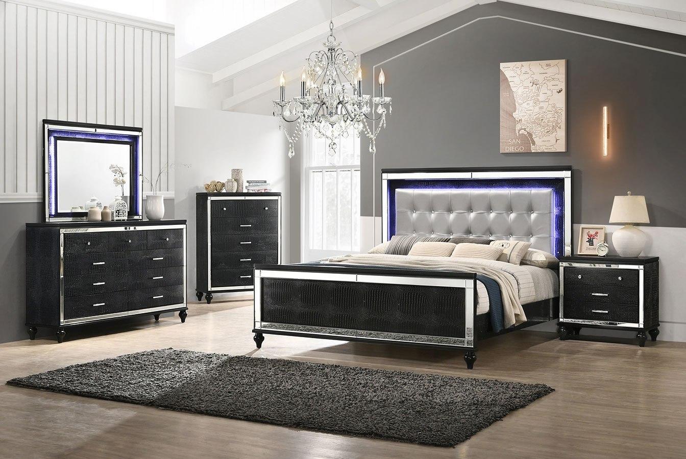 Queen Bed w/ Dresser & Mirror,Instore