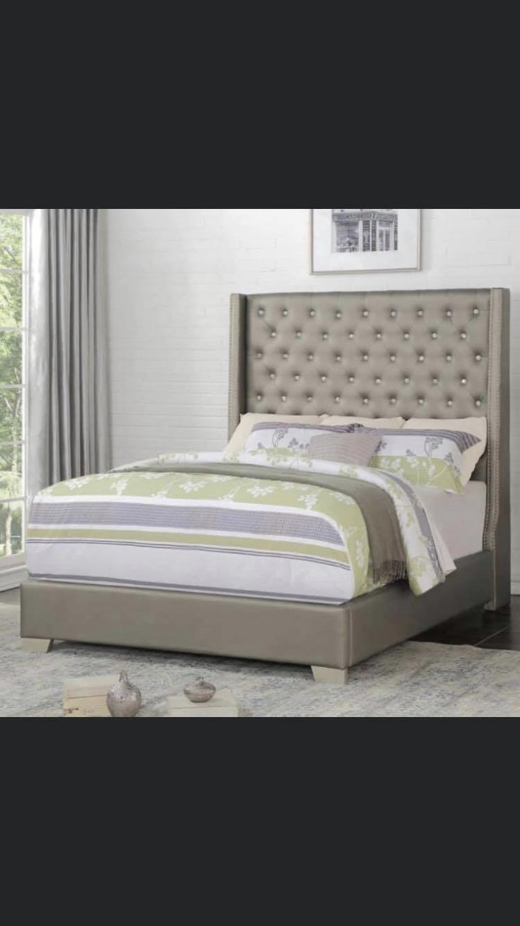 Gray Leather Bed Queen,Instore
