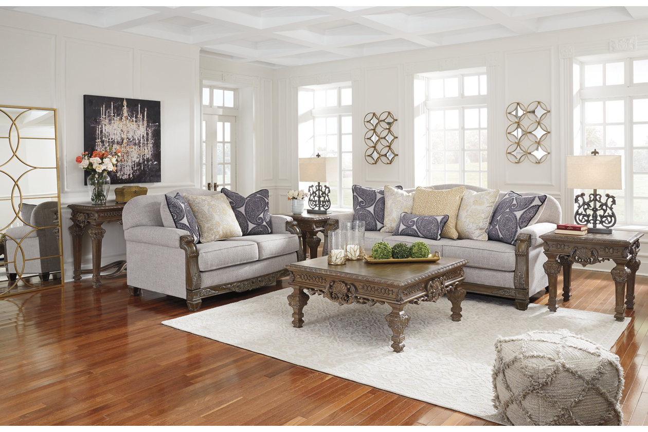 Sylewood Sofa & Loveseat,In-store