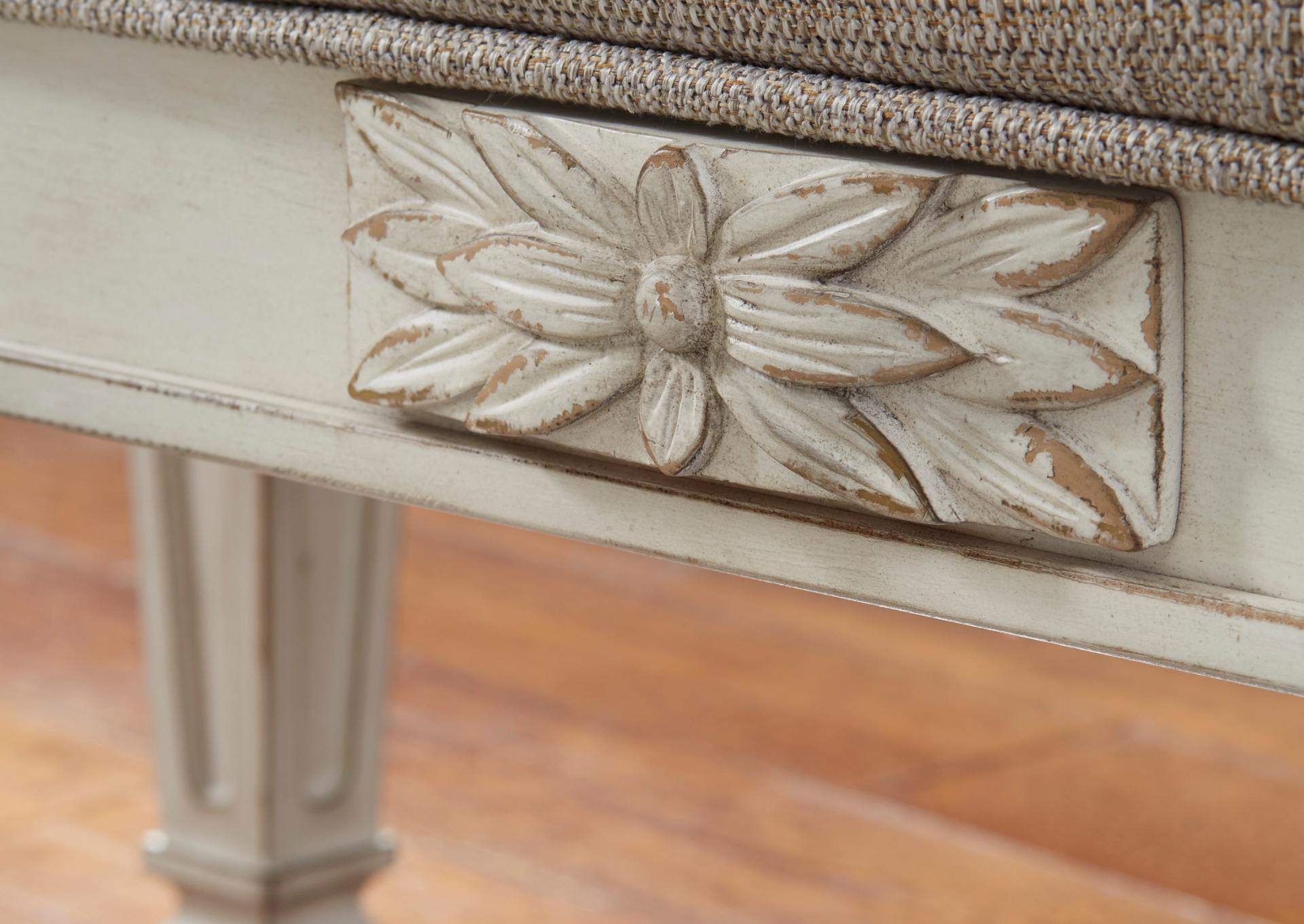 REALYN ACCENT BENCH,ASHLEY FURNITURE INC.