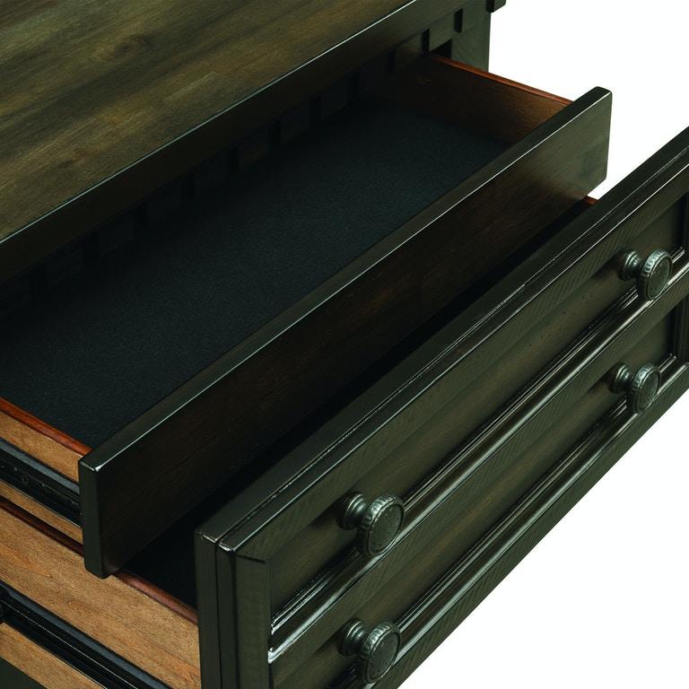 McCabe King Storage Bedroom Set,Elements