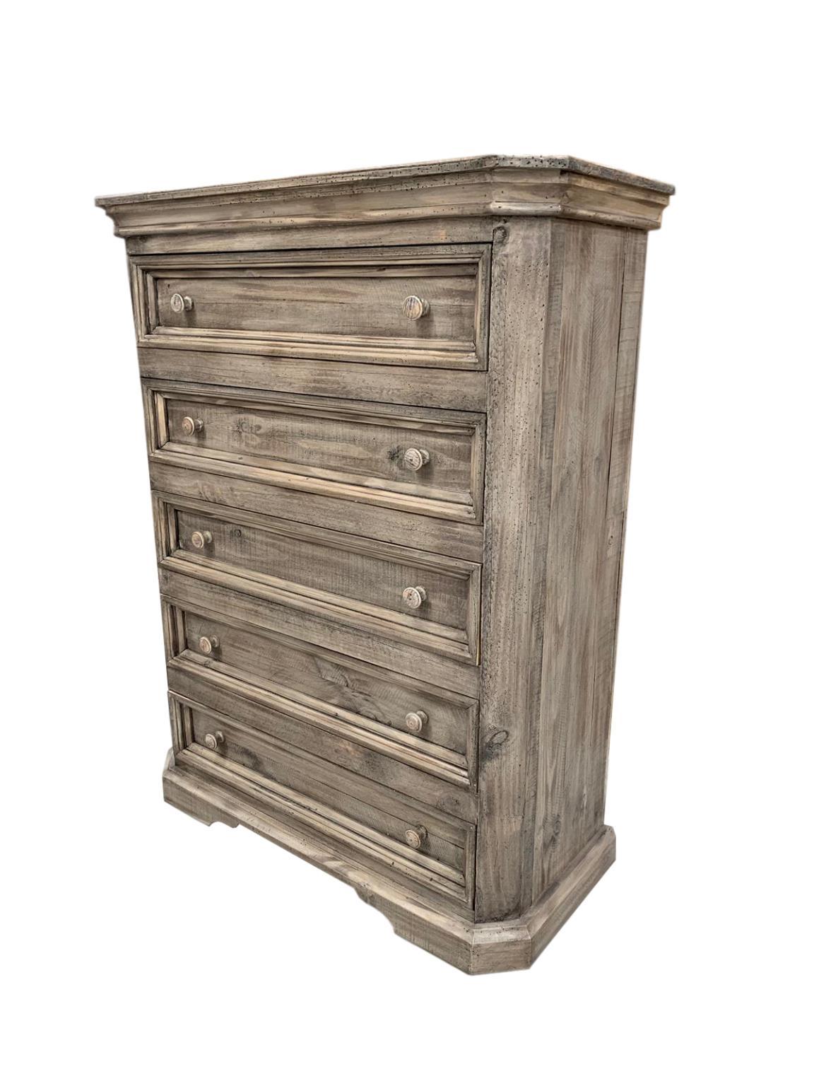 WESTGATE CHEST,Vintage