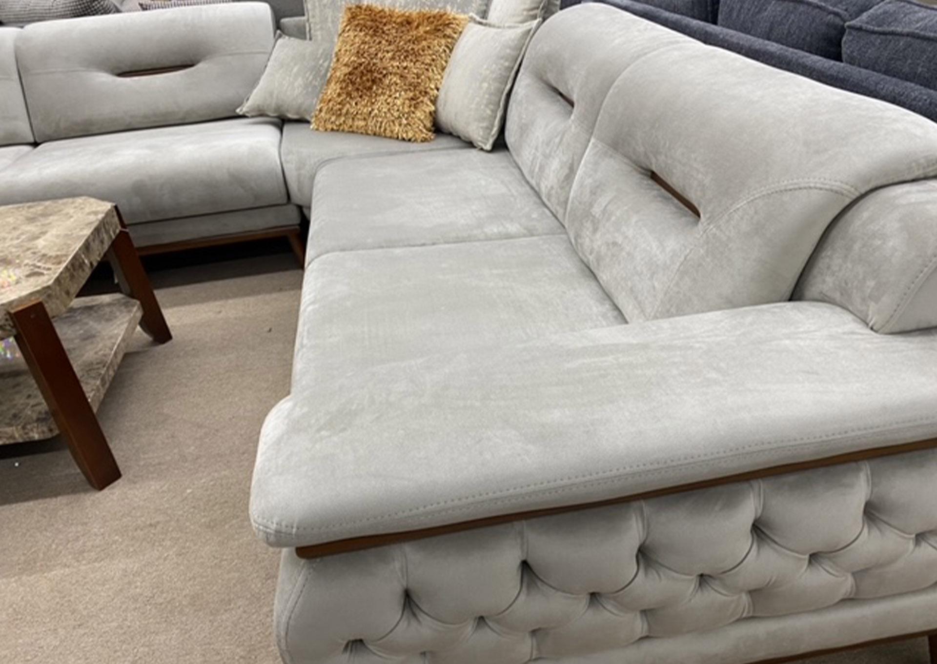 Adil Sectional,Mid America