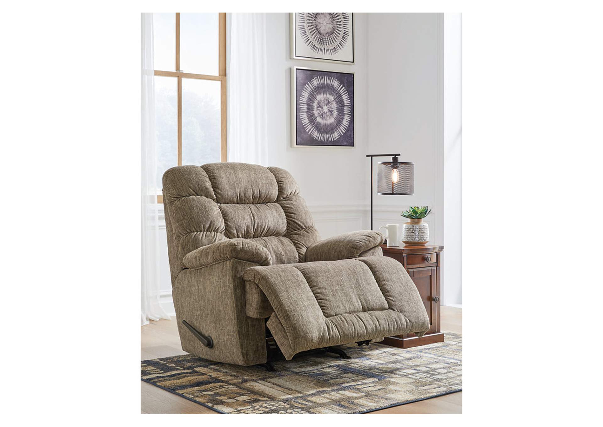 Bridgtrail Recliner,Free in February 2025