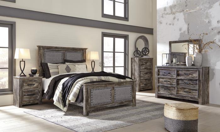 <Lynnton Brown King Upholstered Panel Bed w/Dresser, Mirror, Chest & Nightstand